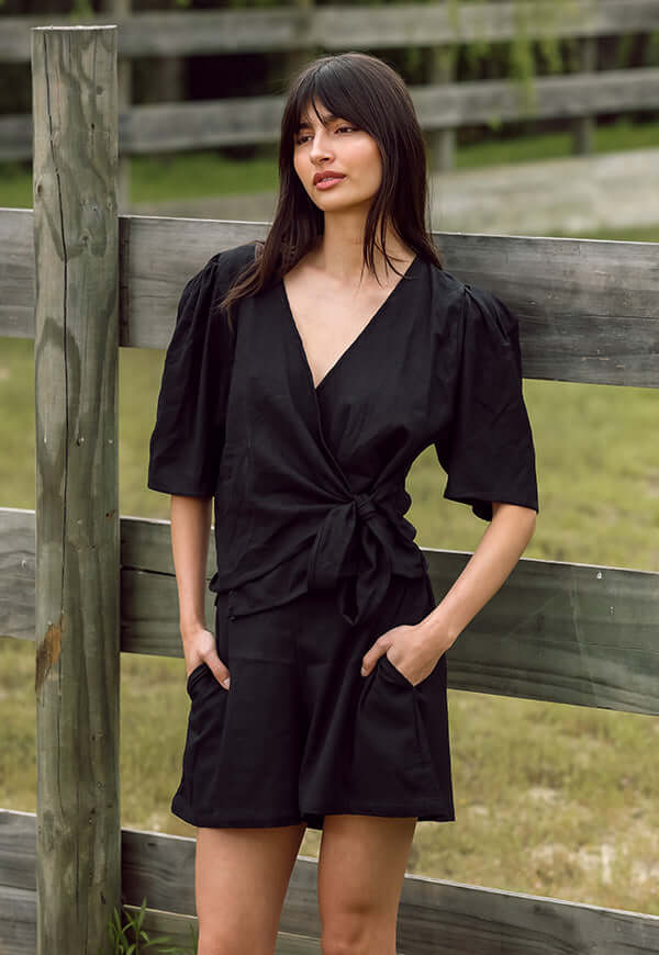 Short Negro Lino Diseno Chileno Natalia Seguel, lookbook – diseño chileno de autor, Natalia Seguel