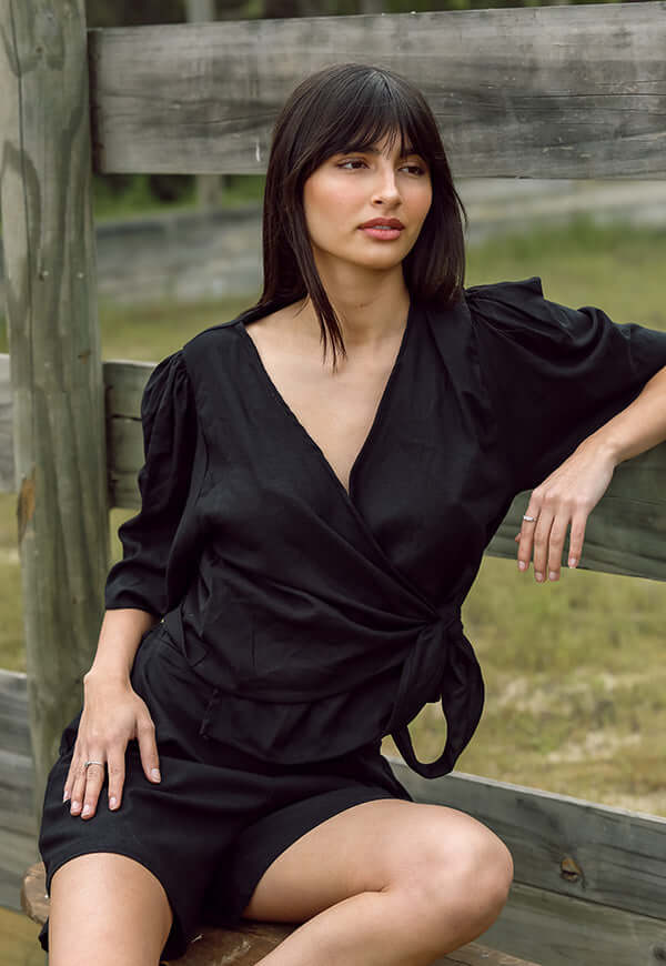 Short Negro Lino Diseno Chileno Natalia Seguel, lateral – diseño chileno de autor, Natalia Seguel