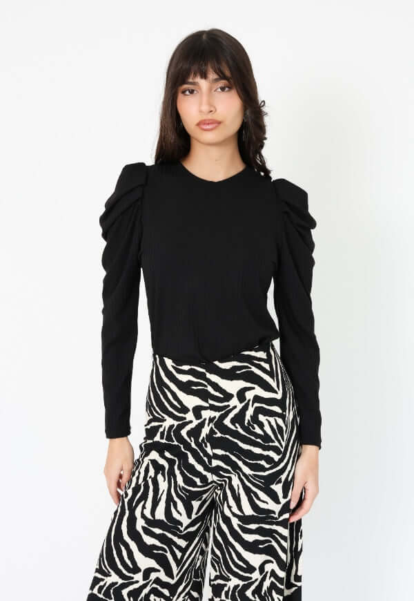 Polera Kat Negro - Diseño Chileno | Natalia Seguel