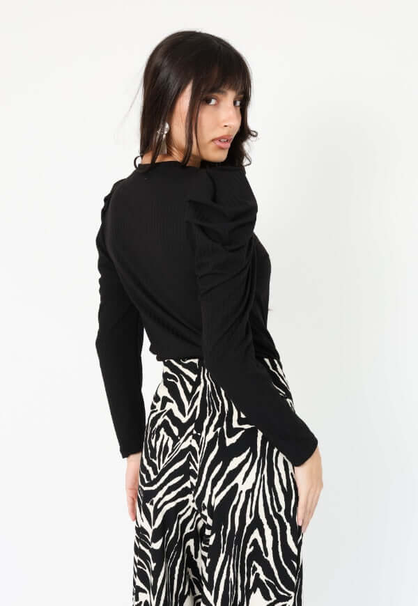 Polera Kat Negro - Diseño Chileno | Natalia Seguel