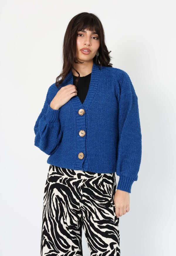 Chaleco Rocio azul con botones, diseño de autor mujer, Natalia Seguel