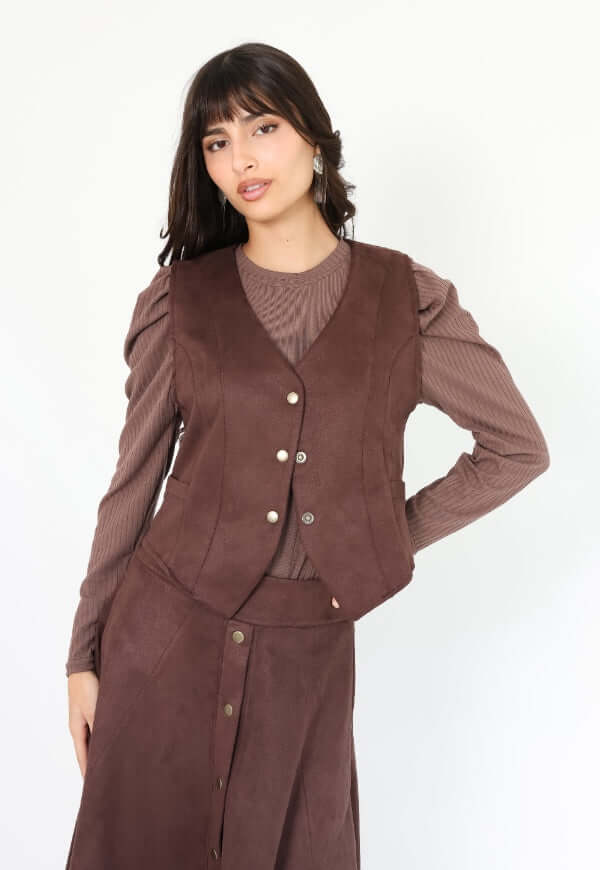 Chaqueta Gillette gamuza café moro Natalia Seguel, diseño de autor moda femenina Chile