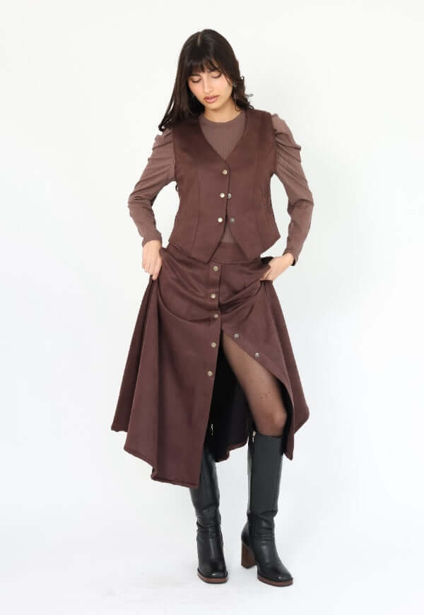 Chaqueta Gillette Gamuza Café Moro Natalia Seguel, imagen secundaria del conjunto