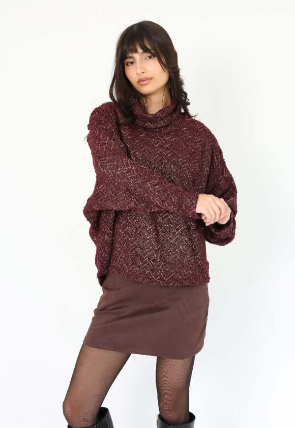 Sweater Murcielago Cafe Lineas Doradas - Diseño de Autor | Natalia Seguel