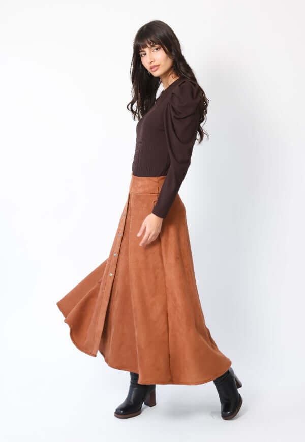 Falda Roma Gamuza Camel - Diseño Chileno | Natalia Seguel