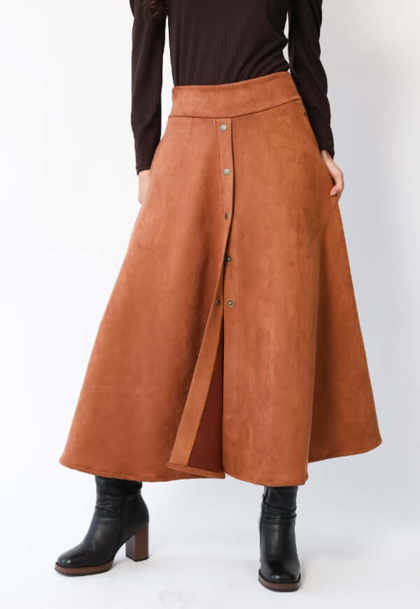 Falda Roma Gamuza Camel - Diseño Chileno | Natalia Seguel