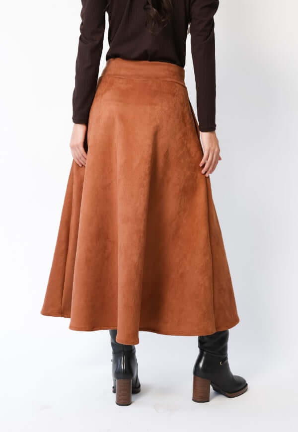 Falda Roma Gamuza Camel - Diseño Chileno | Natalia Seguel