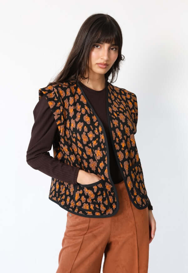 Chaquetilla Ana Café Moro Florecitas - Diseño de Autor | Natalia Seguel