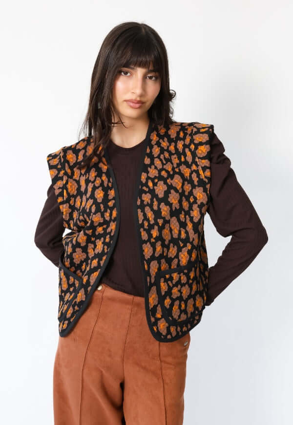 Chaquetilla Ana Café Moro Florecitas - Diseño de Autor | Natalia Seguel