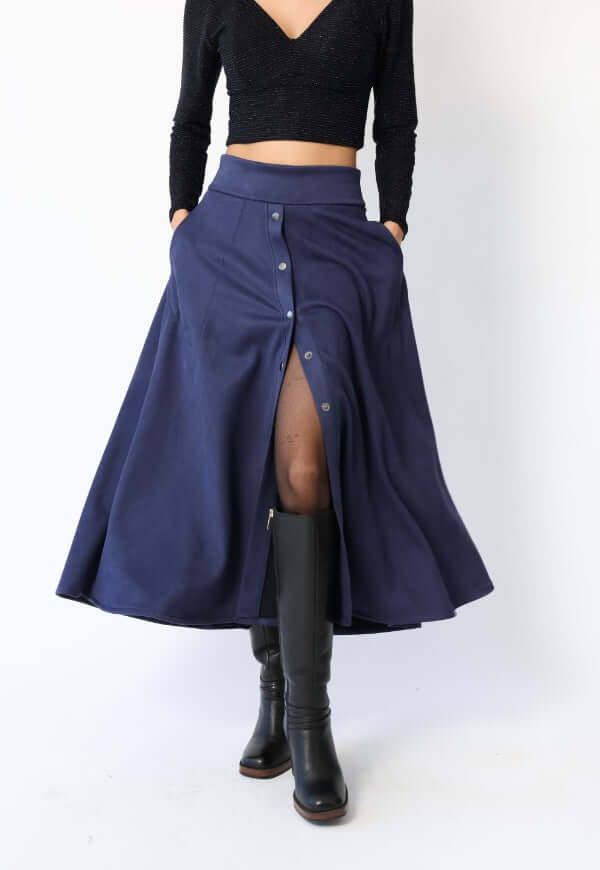 Falda Roma Gamuza Azul Francia - Diseño Chileno | Natalia Seguel