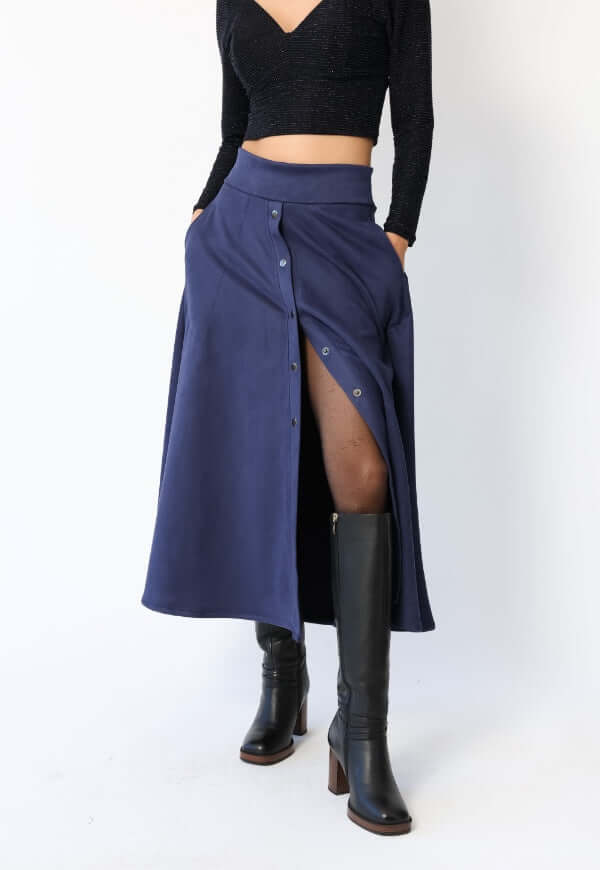 Falda Roma Gamuza Azul Francia - Diseño Chileno | Natalia Seguel