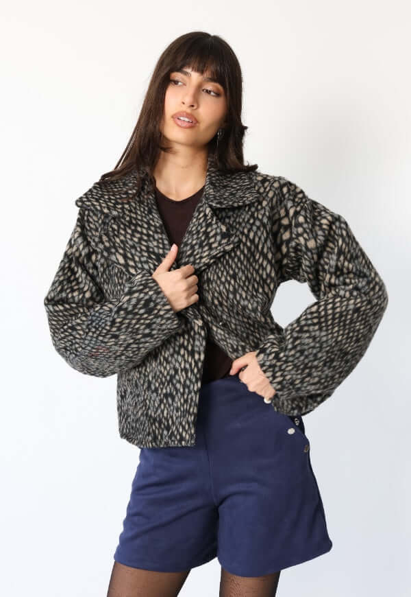 Chaqueta Leticia print pitón gris Natalia Seguel vista alternativa