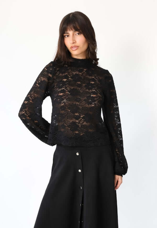 Polera Pili Negro Encaje - Diseño de Autor | Natalia Seguel