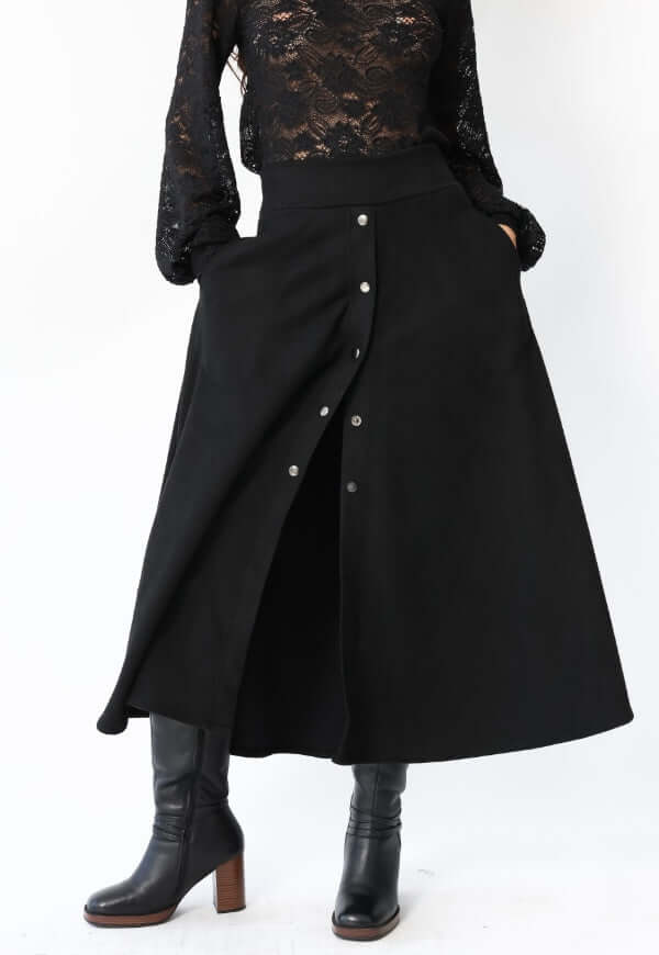 Falda Roma Gamuza Negro - Diseño Chileno | Natalia Seguel