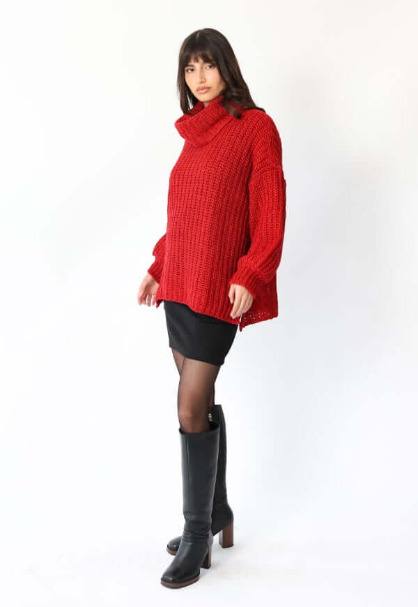 Chaleco rojo cuello alto Natalia Seguel, perspectiva alternativa de diseño autor