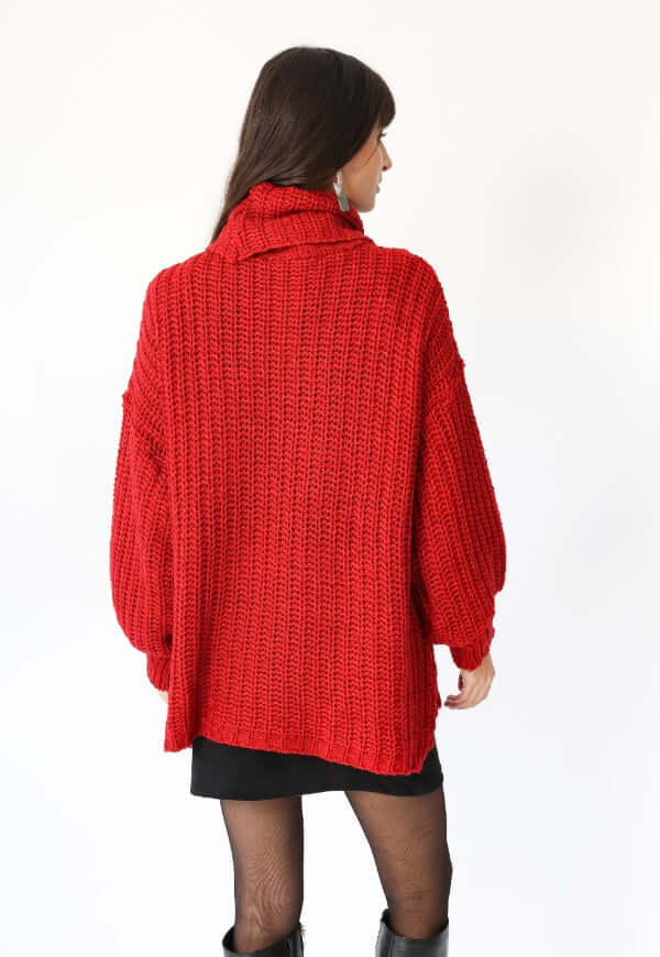 Chaleco Rojo Cuello Alto diseño de autor Natalia Seguel, vista alternativa