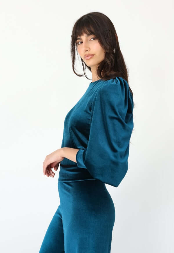 Polera Abril Mangas Largas Verde Petróleo Terciopelo - Diseño de Autor | Natalia Seguel