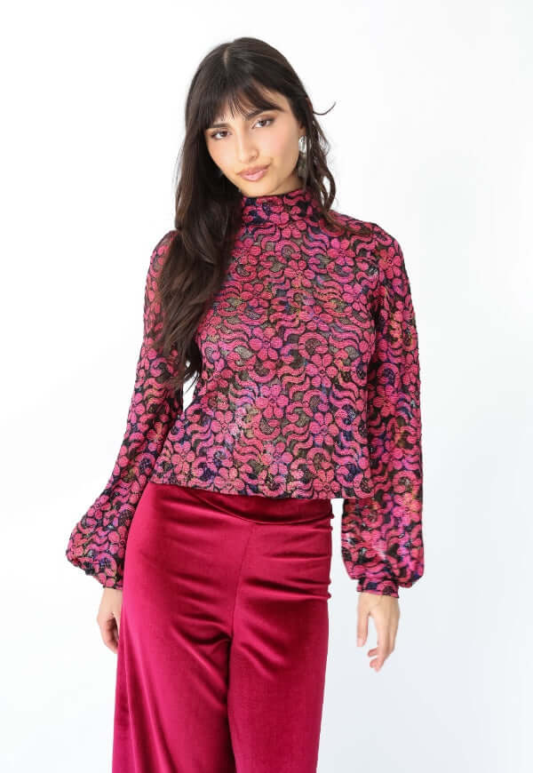 Polera Pili Fucsia Encaje - Diseño de Autor | Natalia Seguel