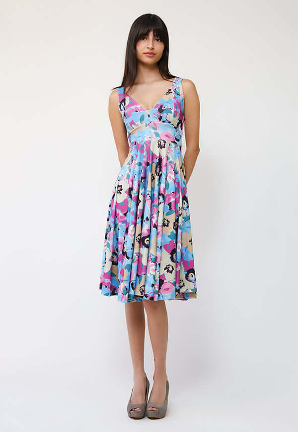 Vestido Dani Celeste Flores Fucsia - Diseño Chileno | Natalia Seguel