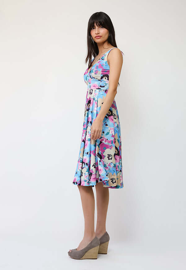 Vestido Dani Celeste Flores Fucsia - Diseño Chileno | Natalia Seguel