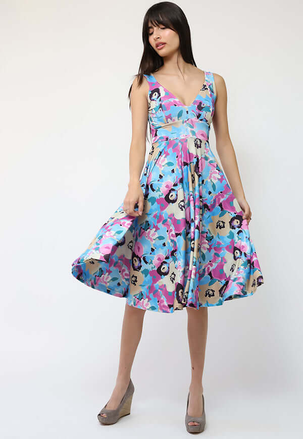 Vestido Dani Celeste Flores Fucsia - Diseño Chileno | Natalia Seguel