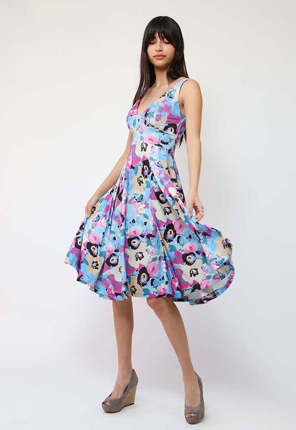 Vestido Dani Celeste Flores Fucsia - Diseño Chileno | Natalia Seguel