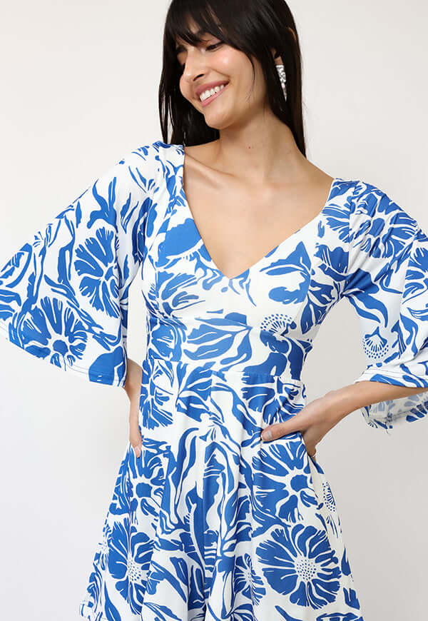 Enterito Magdalena Corto Blanco Hojas Azul - Diseño Chileno | Natalia Seguel