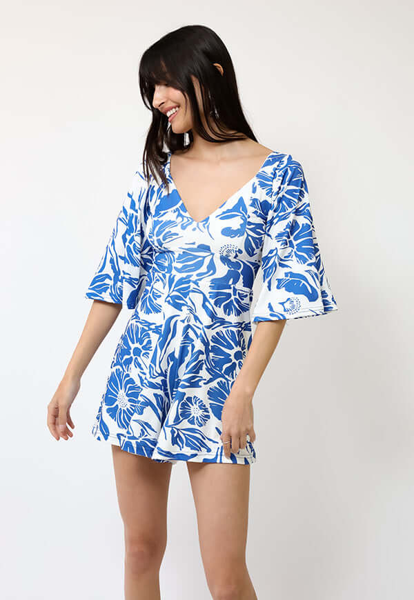 Enterito Magdalena Corto Blanco Hojas Azul - Diseño Chileno | Natalia Seguel