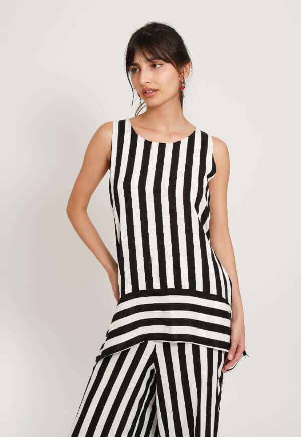 Blusa Clarisa Rayas Negro Blanco Lino - Diseño de Autor | Natalia Seguel