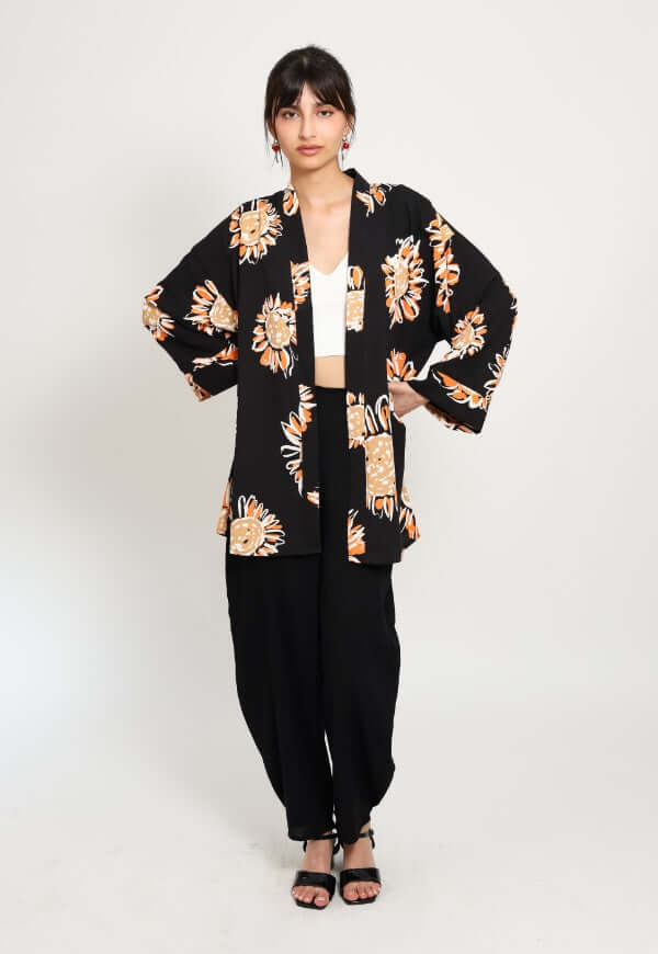Kimono Sol Negro Flor Naranja - Diseño de Autor | Natalia Seguel