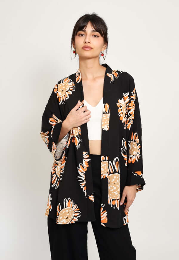 Kimono Sol Negro Flor Naranja - Diseño de Autor | Natalia Seguel