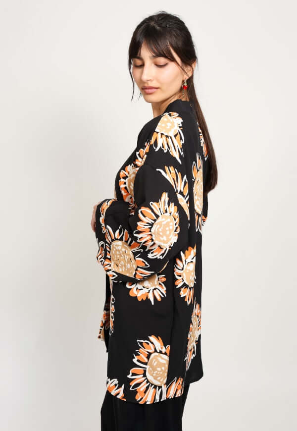 Kimono Sol Negro Flor Naranja - Diseño de Autor | Natalia Seguel