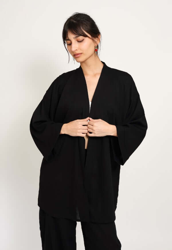Kimono Sol Negro Lino - Diseño de Autor | Natalia Seguel