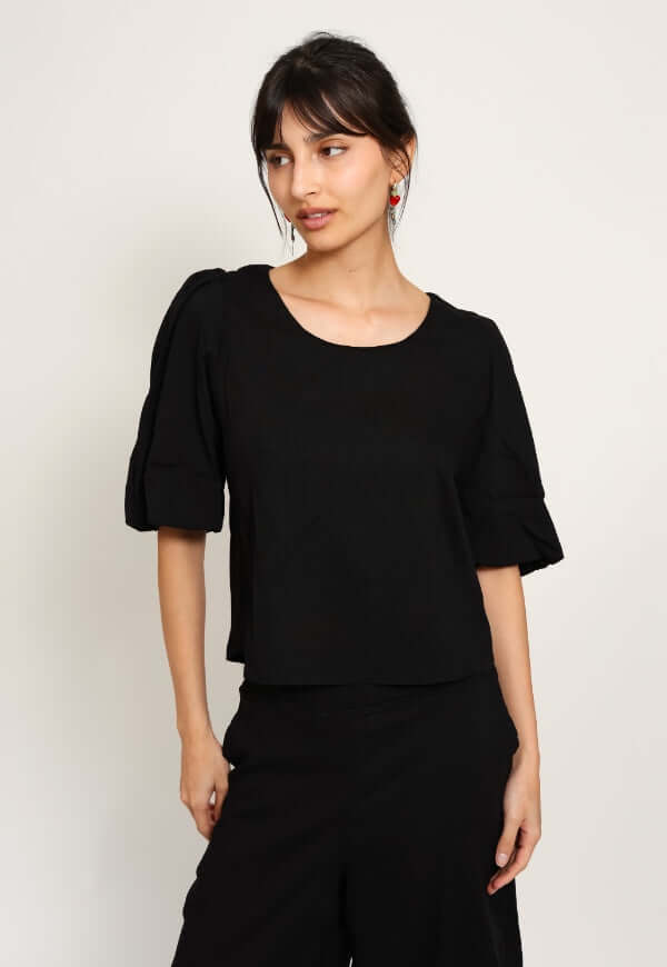 Blusa Amalia Manga Globo Negro Lino - Diseño de Autor | Natalia Seguel