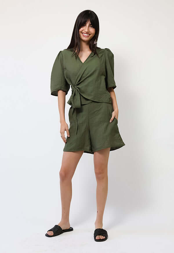 Short Verde Musgo Lino - Diseño Chileno | Natalia Seguel