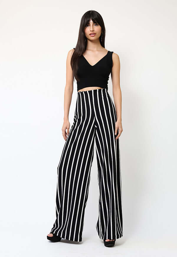 Palazzo Aura Negro Lineas Blancas - Diseño Chileno | Natalia Seguel