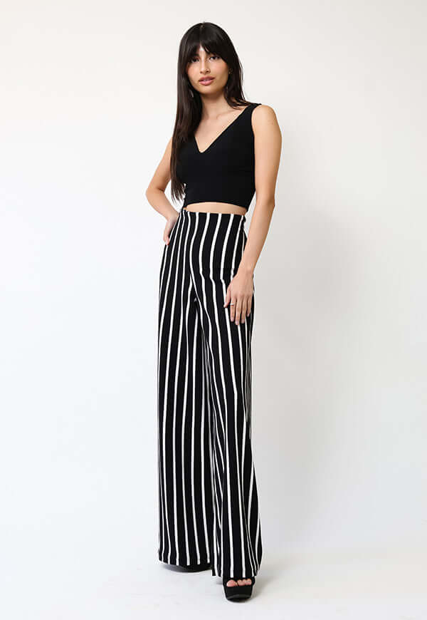 Palazzo Aura Negro Lineas Blancas - Diseño Chileno | Natalia Seguel