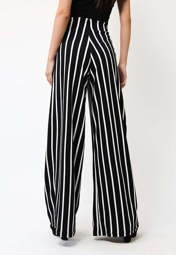 Palazzo Aura Negro Lineas Blancas - Diseño Chileno | Natalia Seguel