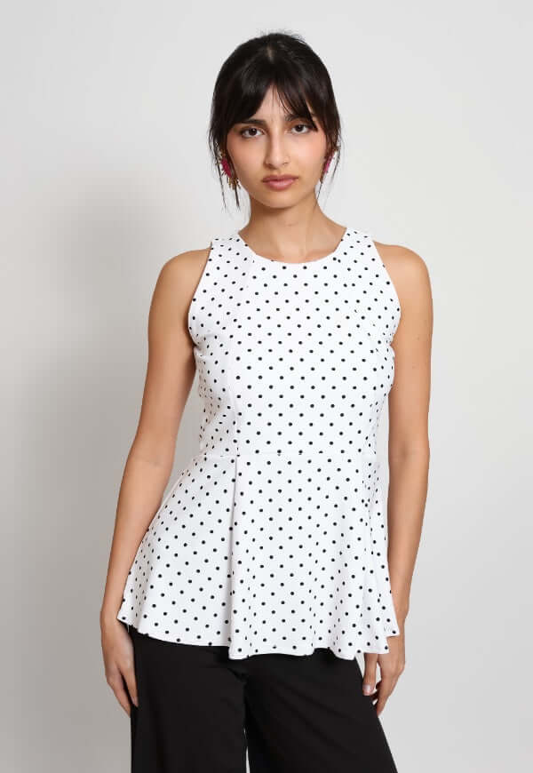 Polera Claudia Peplum Blanco Lunares - Diseño de Autor | Natalia Seguel