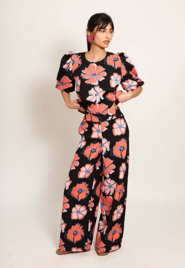 Palazzo Negro Flores Coral - Diseño de Autor | Natalia Seguel