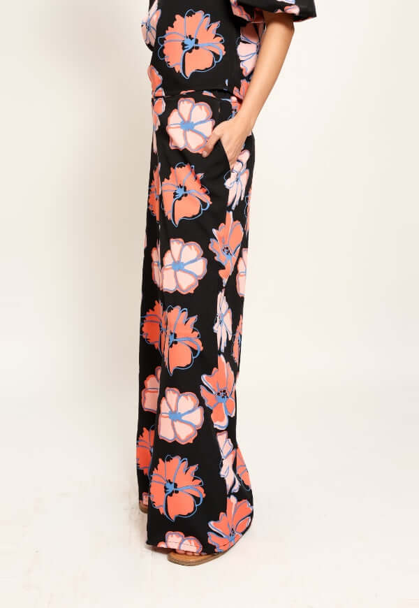Palazzo Negro Flores Coral - Diseño de Autor | Natalia Seguel