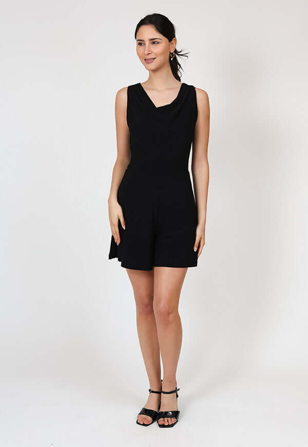 Enterito Drapeado Corto Negro Natalia Seguel, detalle de tela – diseño chileno de autor, Natalia Seguel