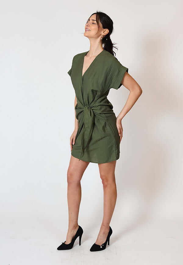 Vestido Josefina Corto Verde Musgo Natalia Seguel, percha – diseño chileno de autor, Natalia Seguel