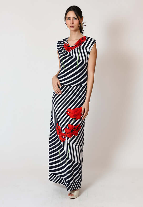 Vestido Kim Lineas Azules Flor Roja - Diseño Chileno | Natalia Seguel, frente – diseño chileno de autor, Natalia Seguel