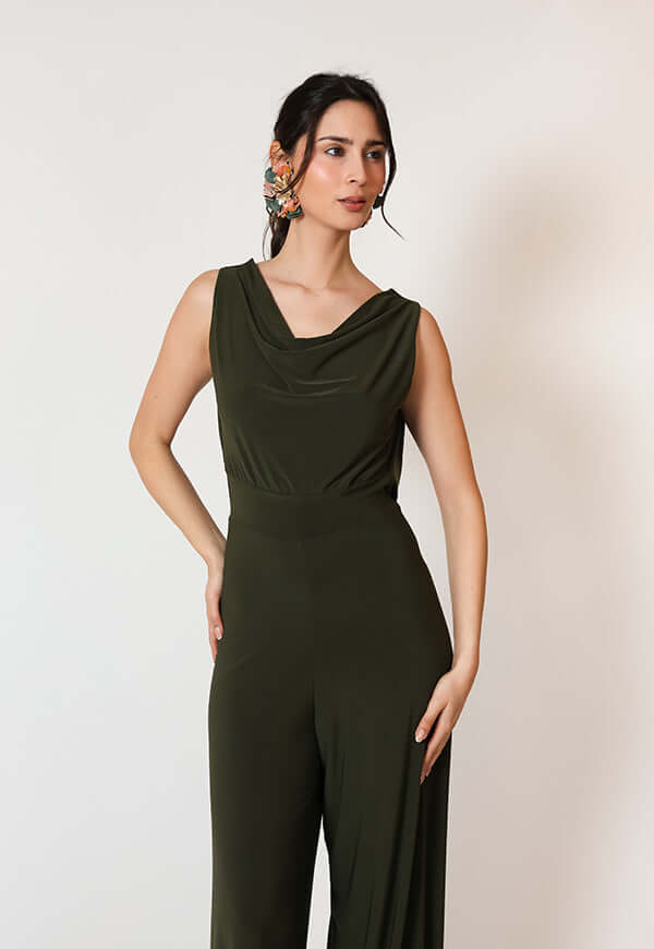 Enterito Drapeado Negro Natalia Seguel 1, percha (2) – diseño chileno de autor, Natalia Seguel