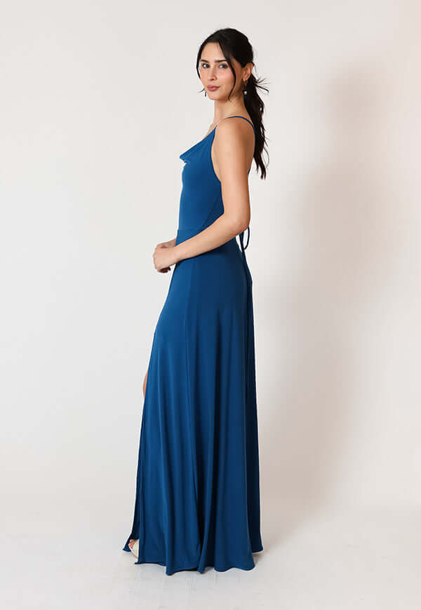 Vestido Zara Drapeado Tajo Azul Piedra Natalia Seguel, percha – diseño chileno de autor, Natalia Seguel