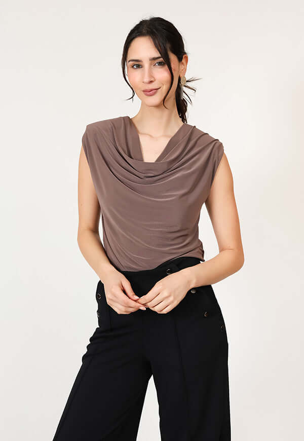 Polera Drapeada Arena Diseno Chileno Natalia Seguel, lookbook – diseño chileno de autor, Natalia Seguel