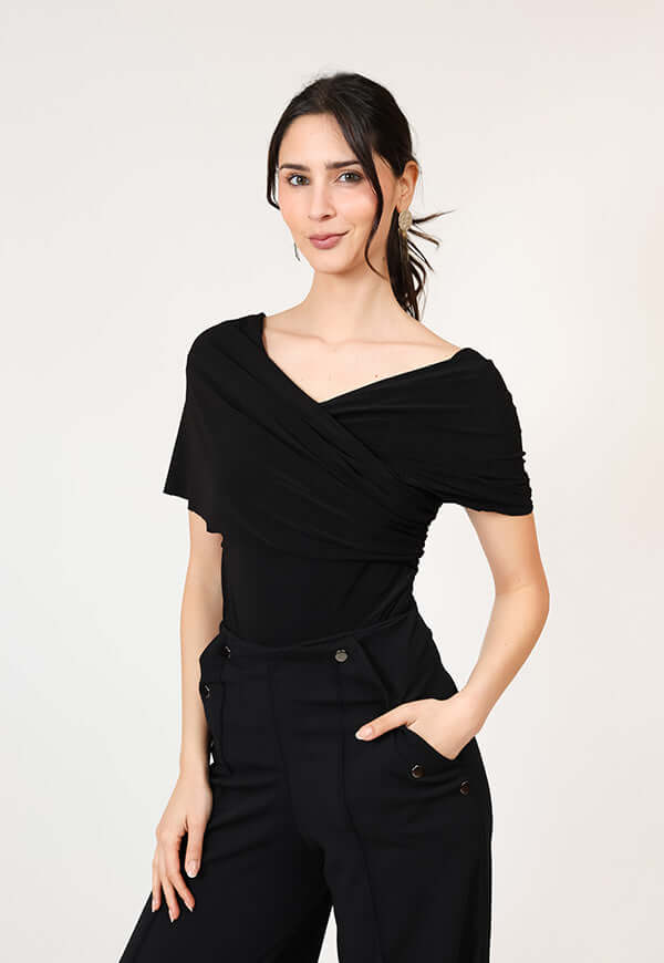 Polera Suri Negro Diseno Chileno Natalia Seguel, detalle de tela – diseño chileno de autor, Natalia Seguel