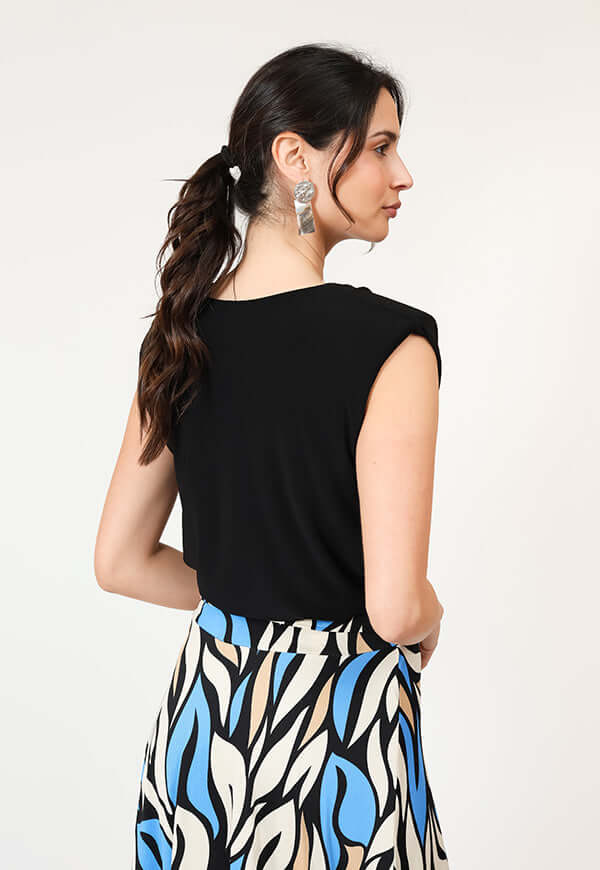 Polera Drapeada Negro Diseno Chileno Natalia Seguel, percha – diseño chileno de autor, Natalia Seguel